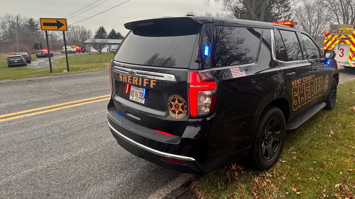 3 people die of suspected carbon monoxide poisoning, sheriff says - Vimarsana News