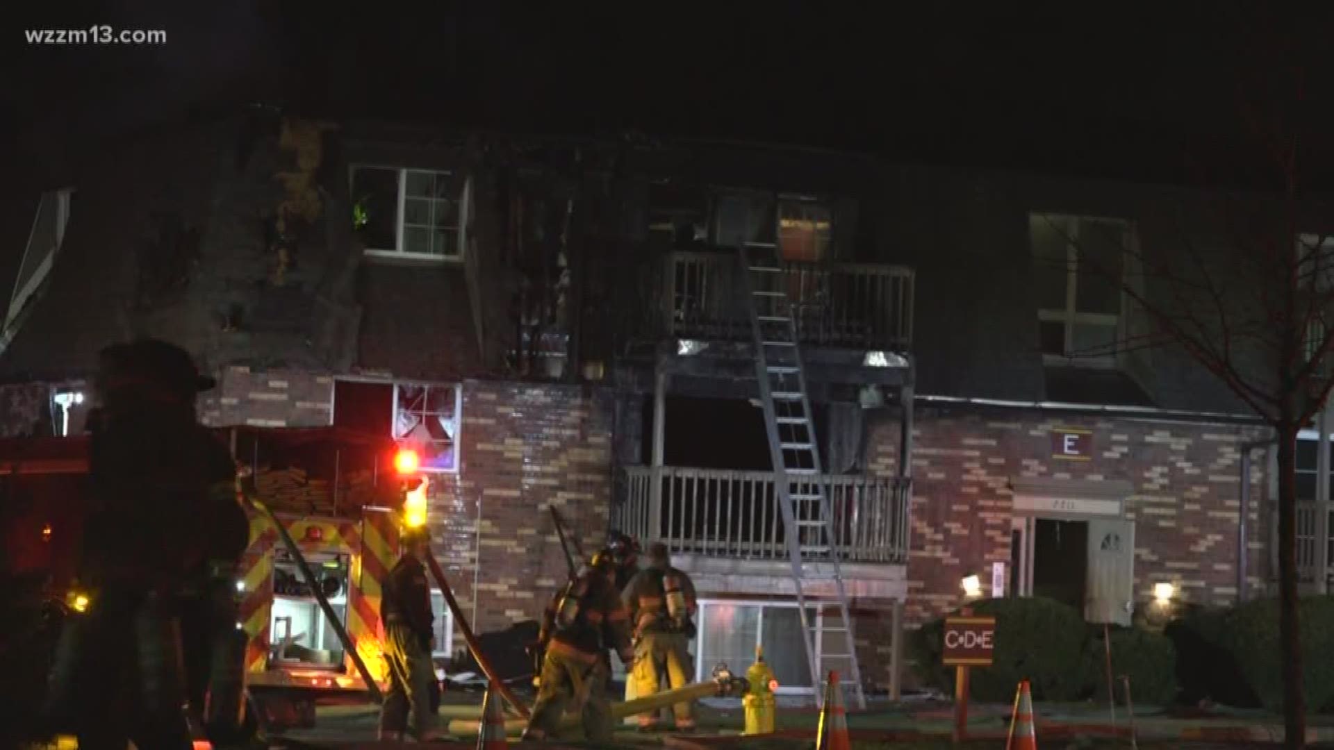 7 people rescued from Grand Rapids apartment fire