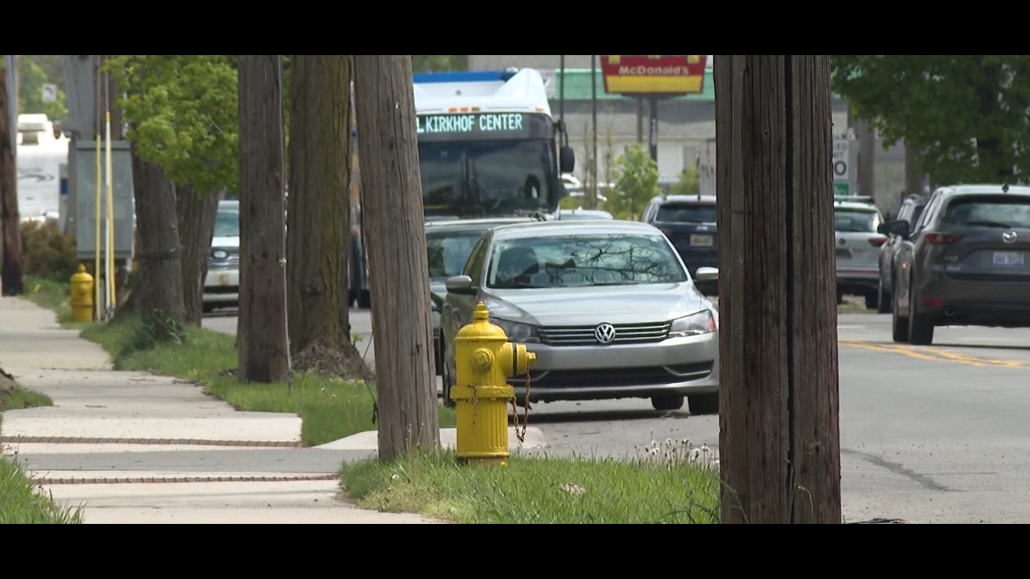 Grand Rapids neighbors upset over possible parking permit program - Vimarsana News