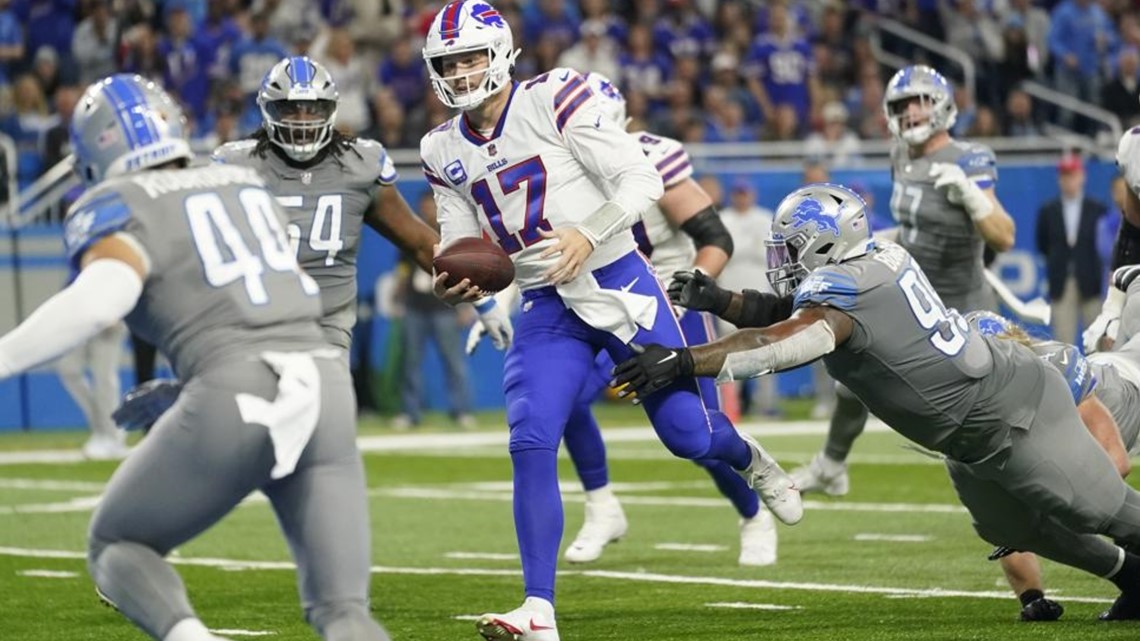 Lions win third straight game with 31-18 victory over Giants