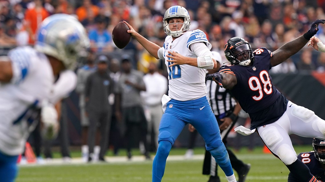 Fields, Bears bounce back to beat winless Lions 24-14