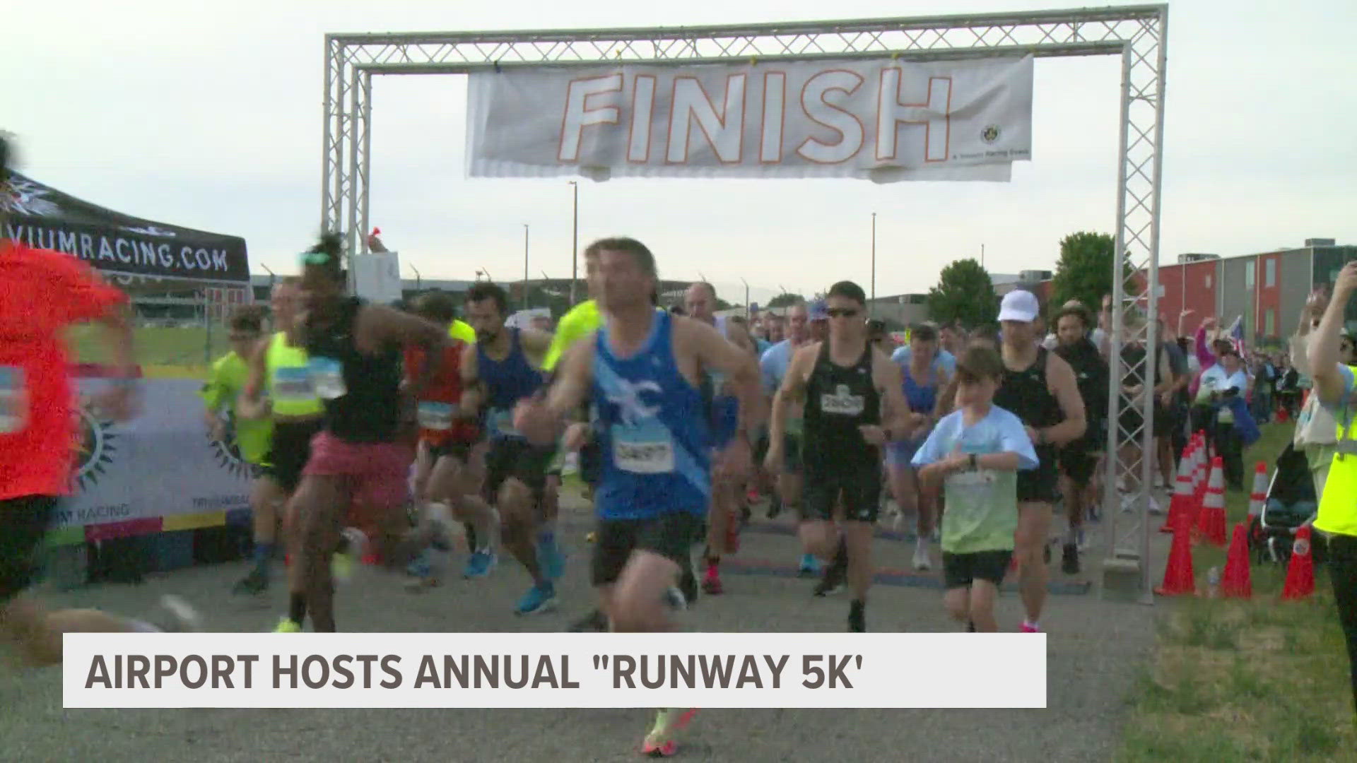 GRR Airport hosts annual Runway 5k | wzzm13.com