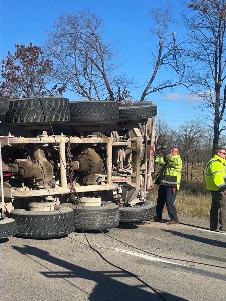 Minor injuries reported after cement truck loses control, crashes on US ...
