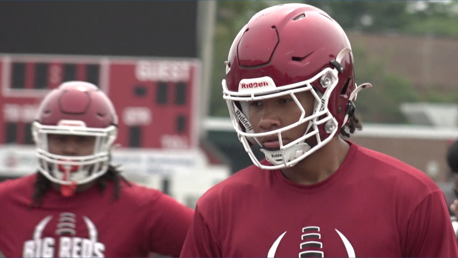 Muskegon EDGE rusher stuck with U-M commitment because of staff's continued interest